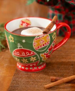 Budget 👏 Evergreen Red & Green Ornaments Mug ✨