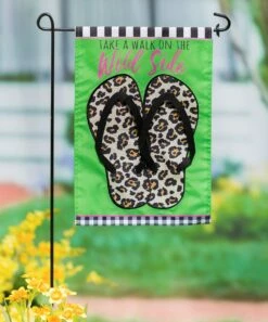 Outlet 🔔 Evergreen Green & Brown 'Wild Side' Outdoor Flag 🤩