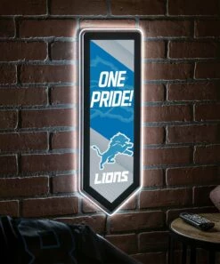 Hot Sale 💯 Evergreen Detroit Lions 'One Pride' LED Pennant Wall Décor 🛒 -Outlet Evergreen Shop zu108815475 alt 2 tm1662749265